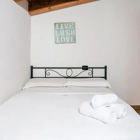 Mamma Mia By Design Apartament *